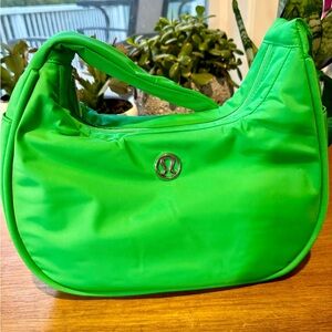 🌟LULULEMON Mini Shoulder Bag 4L🌟